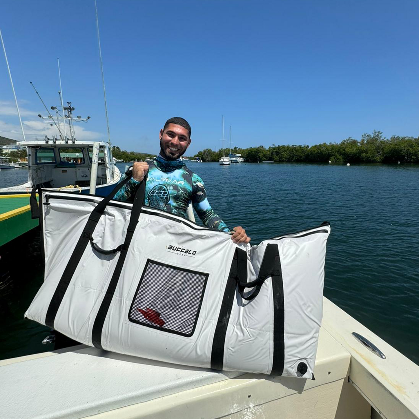 60x20'' Collapsible Fish Cooler Bag with Waterproof Zipper - Buffalo Gear 
